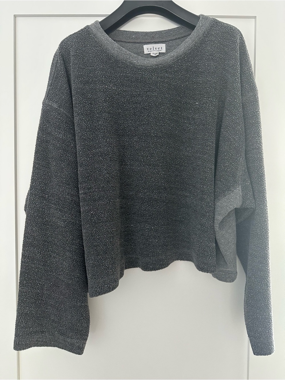 Velvet by Graham & Spencer Charcoal Gray Cropped Cozy Crewneck Sweater